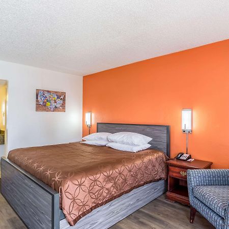 Econo Lodge Durant Exterior photo